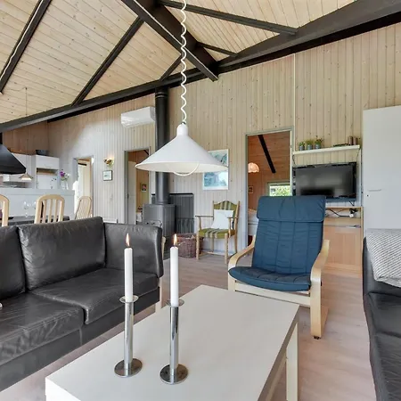 Thorgot - 400m From The Sea By Interhome *