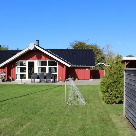 Holiday home Thorgot - 400m From The Sea By Interhome Nedre Lysabild