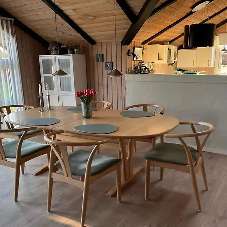 Holiday home Thorgot - 400m From The Sea By Interhome Nedre Lysabild